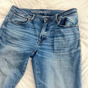American Eagle, Air-flex Skinny Jeans - 38 x 32 . Great condition. No stains